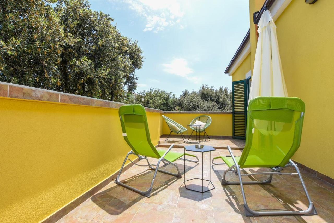 Apartmani Plazibat Mandre Exterior foto